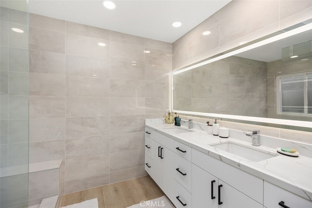 23962 Caravel Pl Property Photo 16