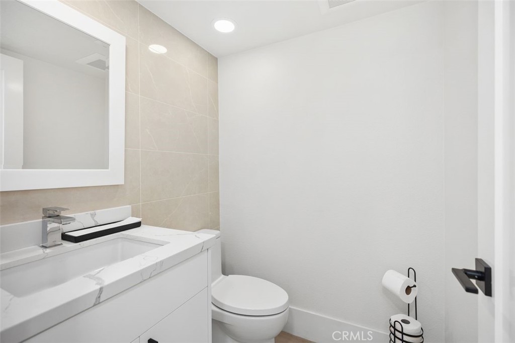 23962 Caravel Pl Property Photo 19