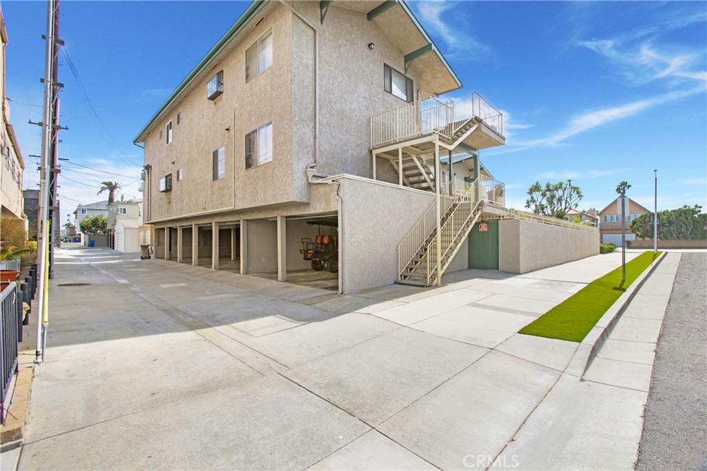 201 Ocean Avenue 11 Property Photo 15