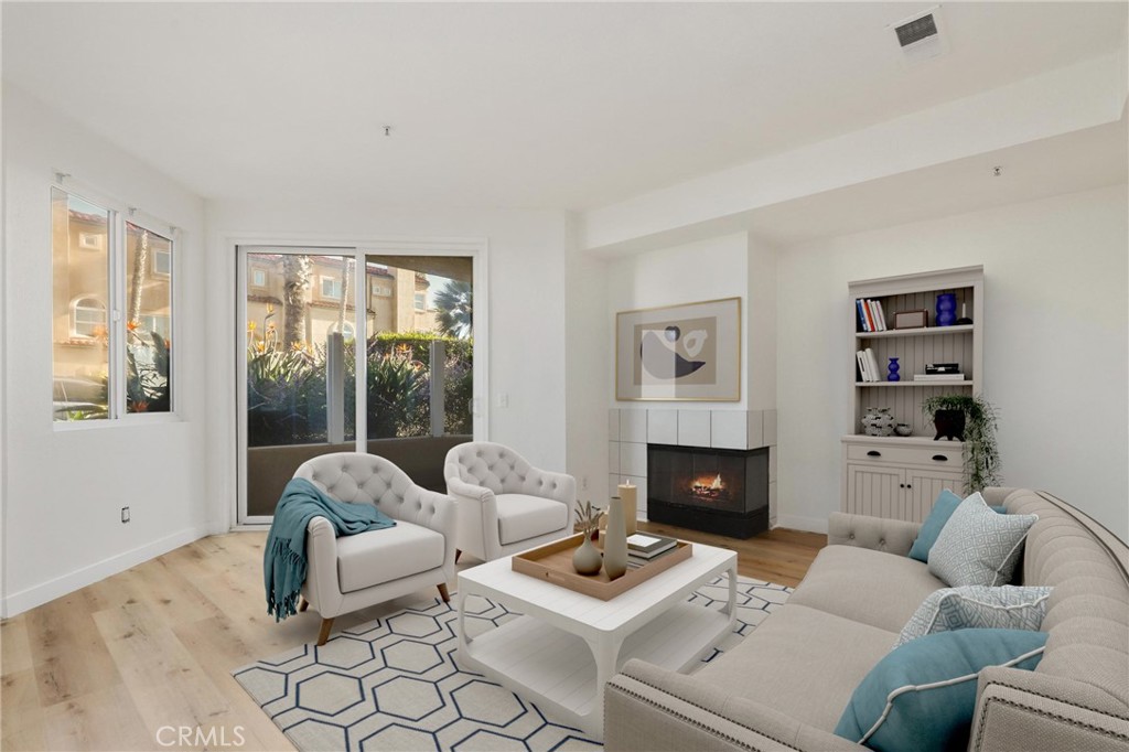 2000 Pacific Coast Highway 103 Property Photo 2