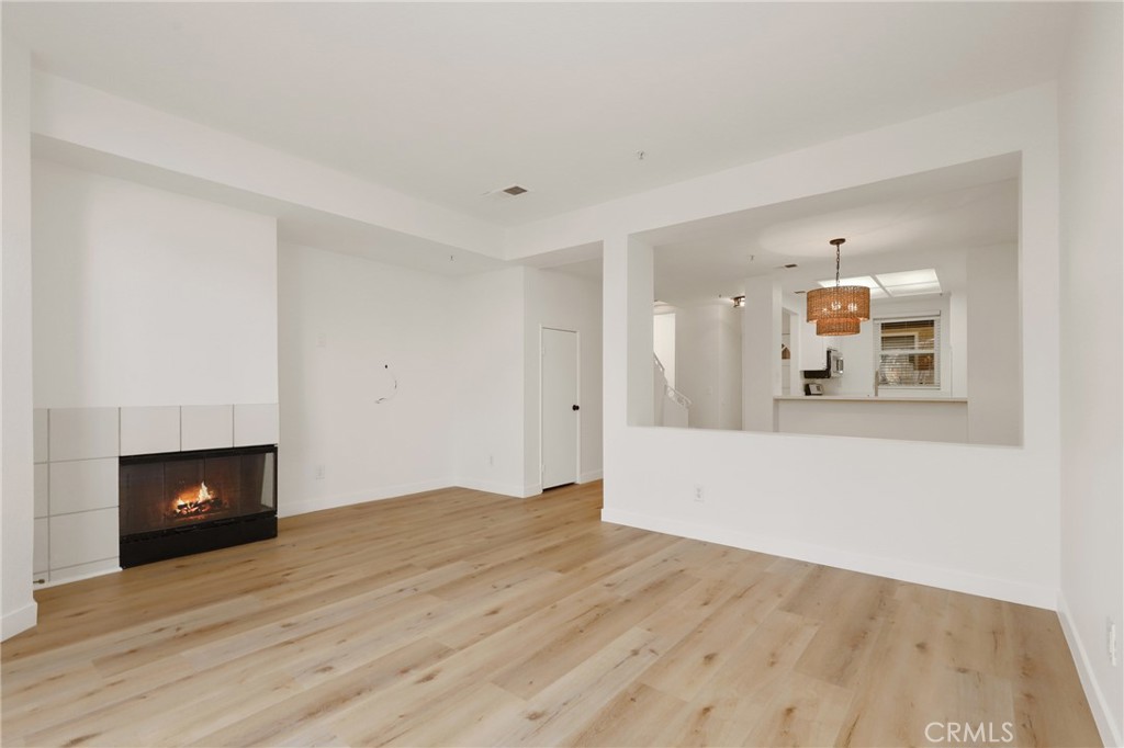 2000 Pacific Coast Highway 103 Property Photo 4