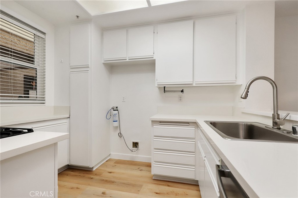 2000 Pacific Coast Highway 103 Property Photo 7