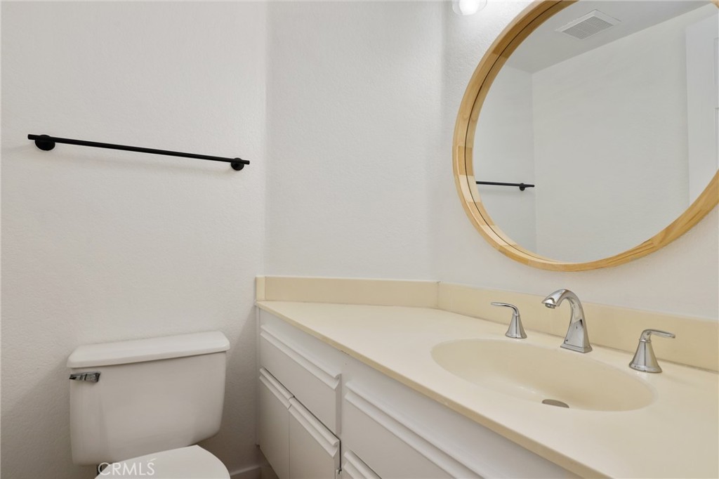 2000 Pacific Coast Highway 103 Property Photo 11