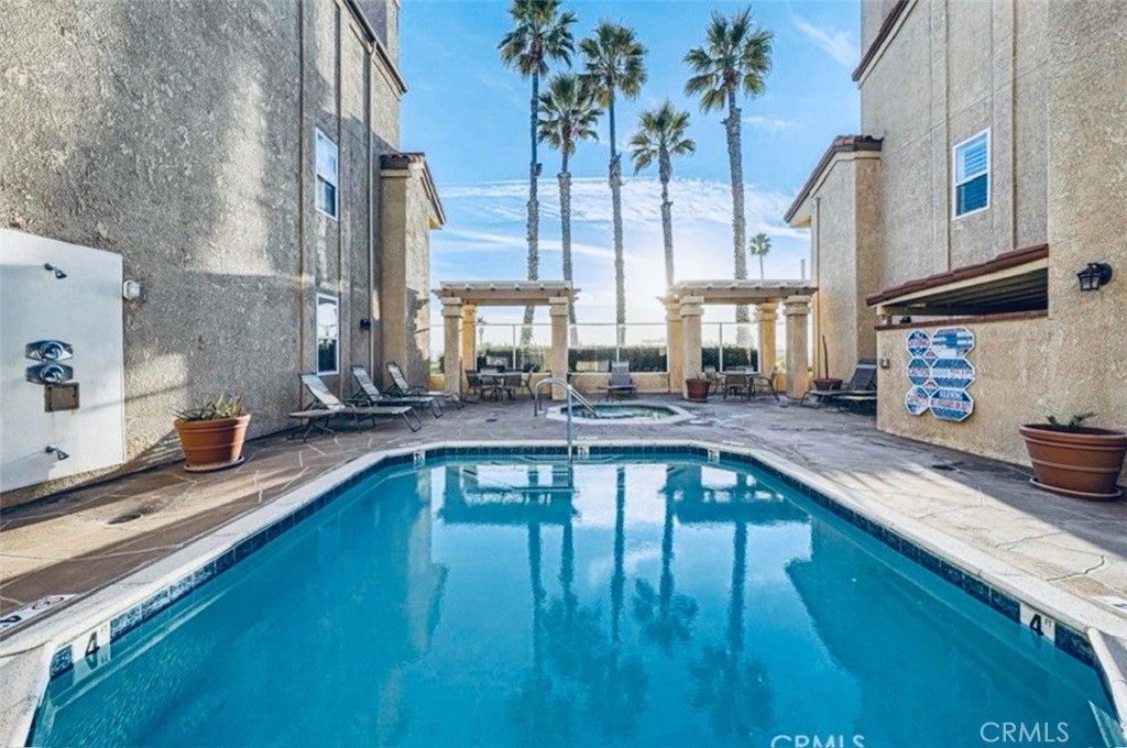 2000 Pacific Coast Highway 103 Property Photo 28