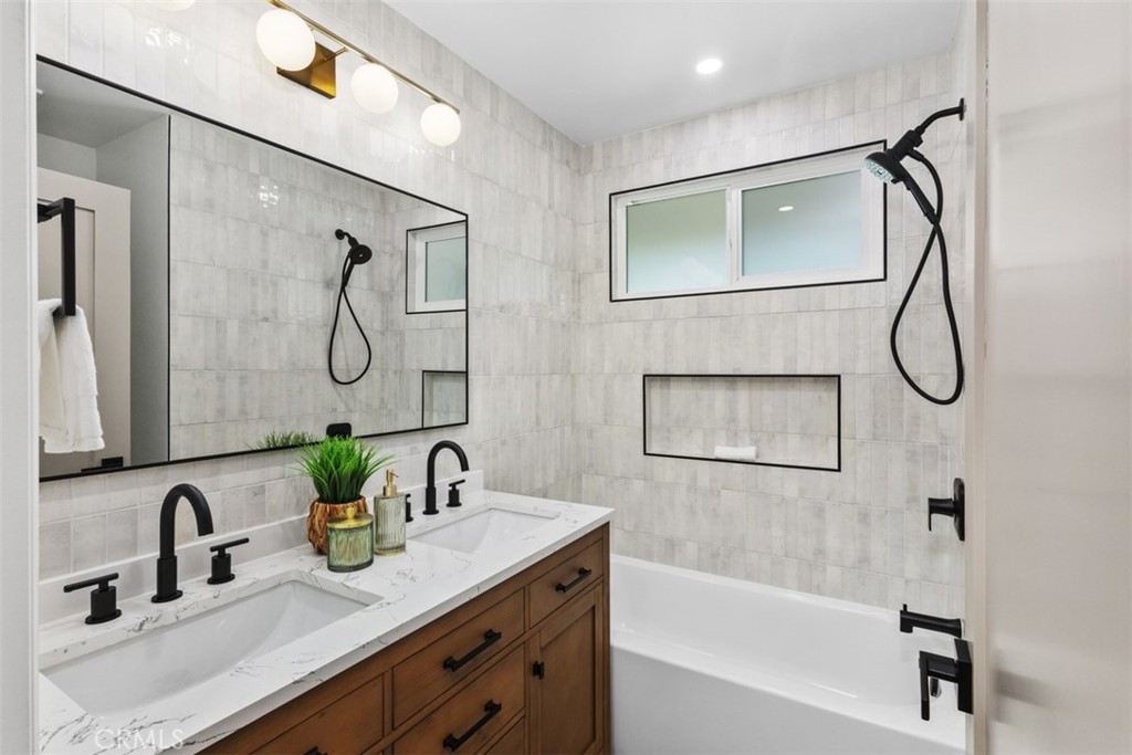 14261 Clarissa Property Photo 21