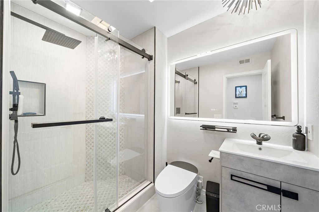 7135 Ashley Drive Property Photo 12