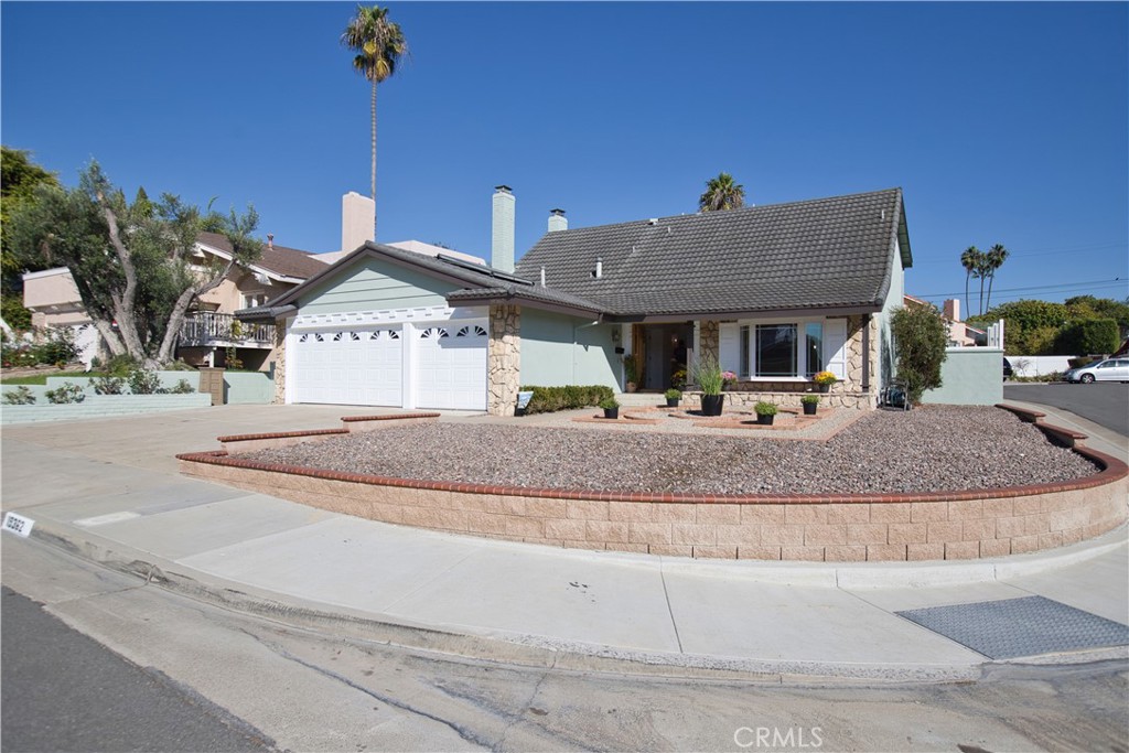 19362 Weymouth Lane Property Photo 4