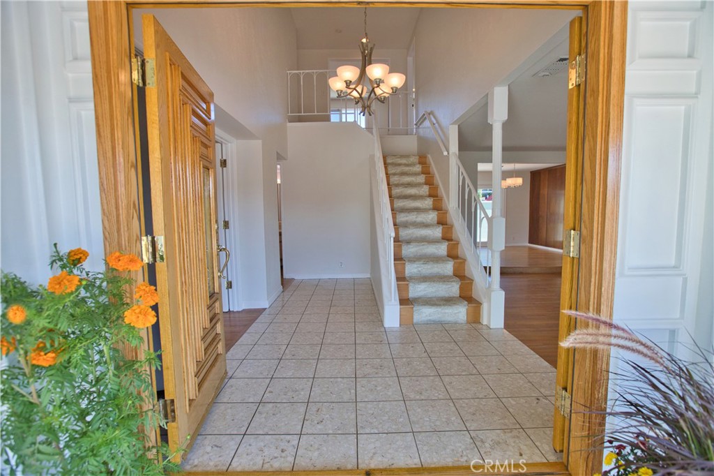 19362 Weymouth Lane Property Photo 9