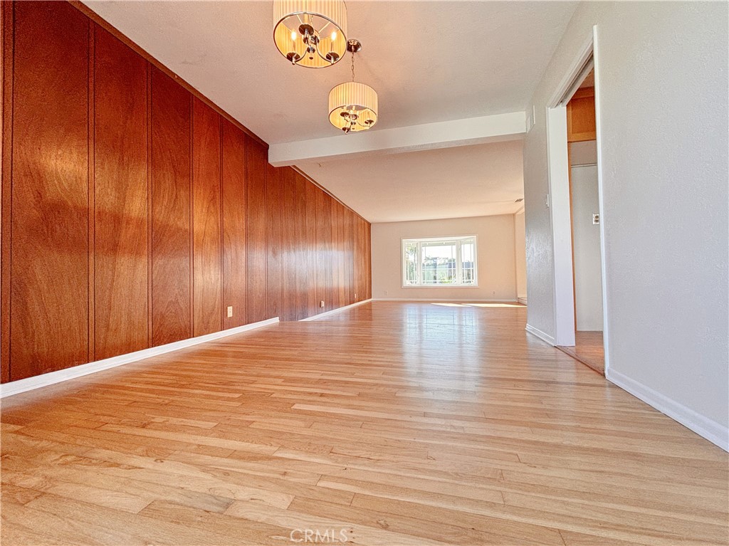 19362 Weymouth Lane Property Photo 11