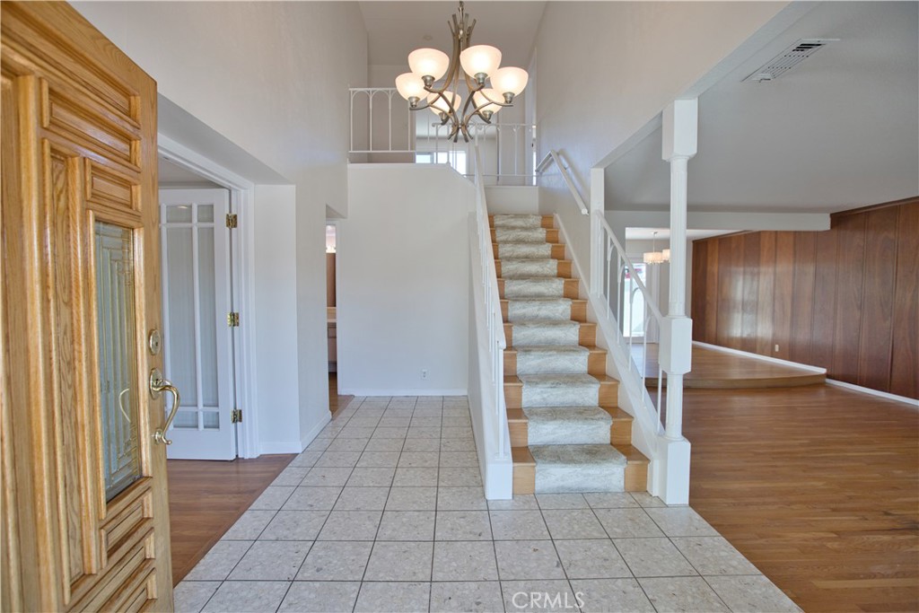 19362 Weymouth Lane Property Photo 26