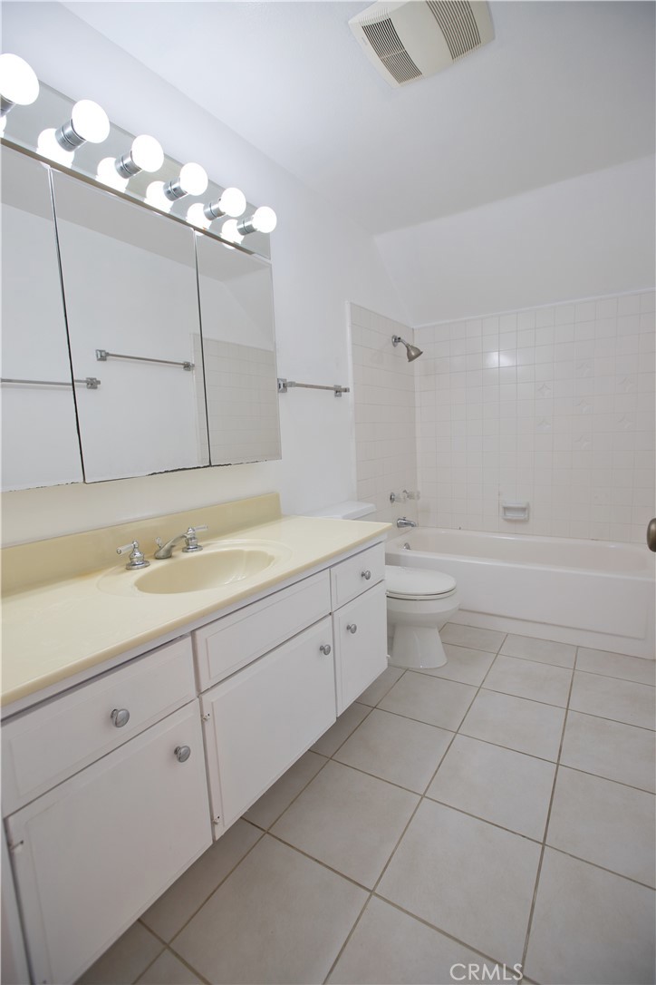 19362 Weymouth Lane Property Photo 31