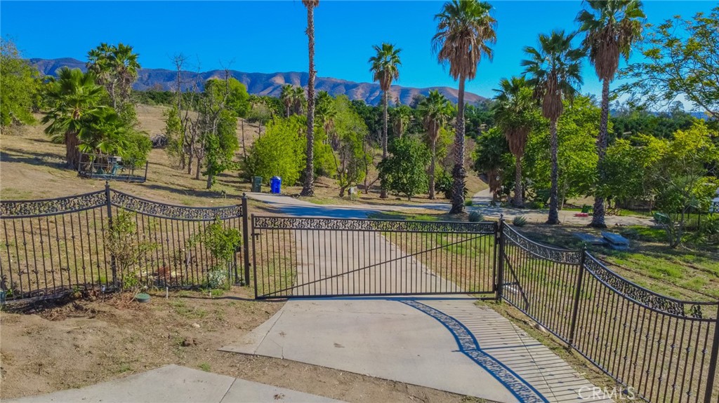 32265 Sapphire Property Photo 5