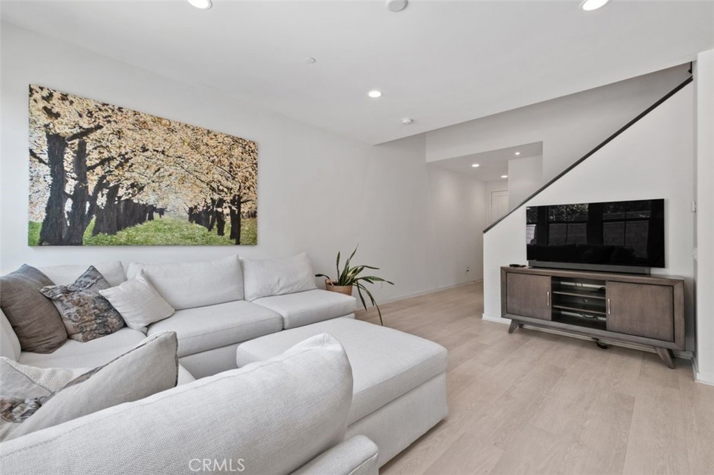 29 Prominence Property Photo 5