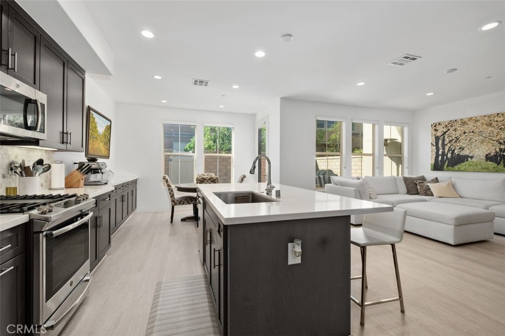 29 Prominence Property Photo 10