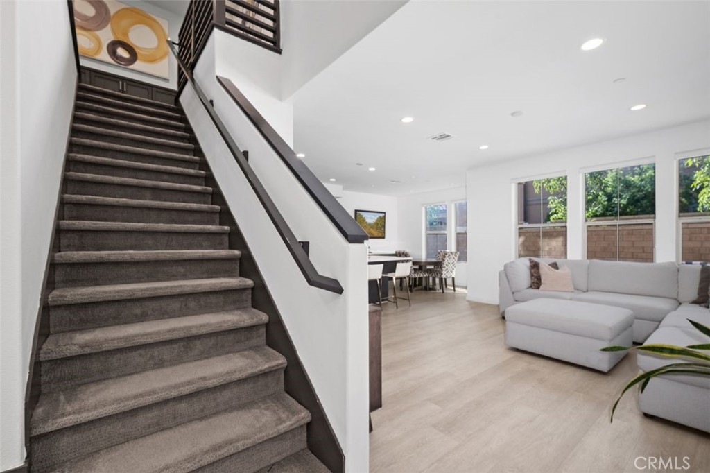 29 Prominence Property Photo 15