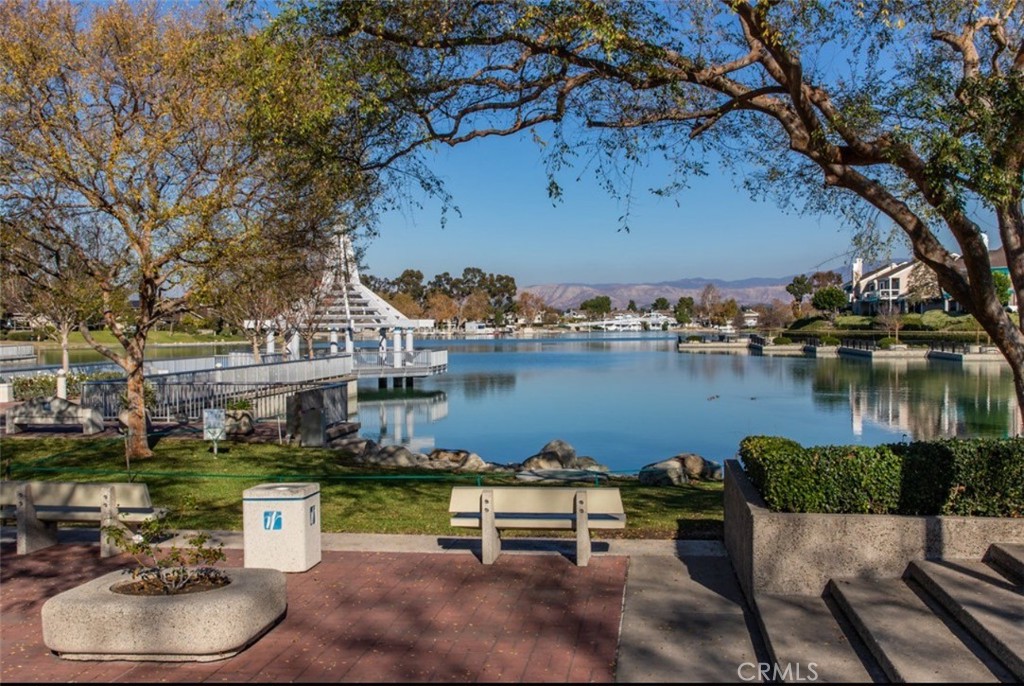 478 E Yale Loop 16 Property Photo 13