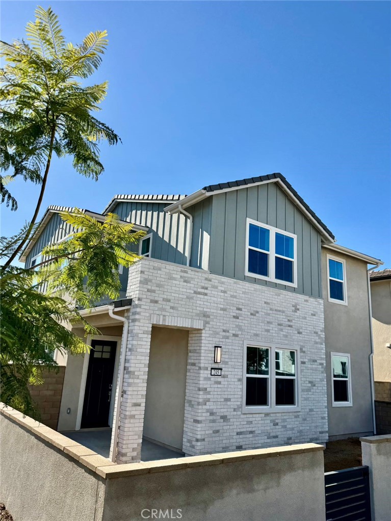 245 Shoveler Property Photo 3