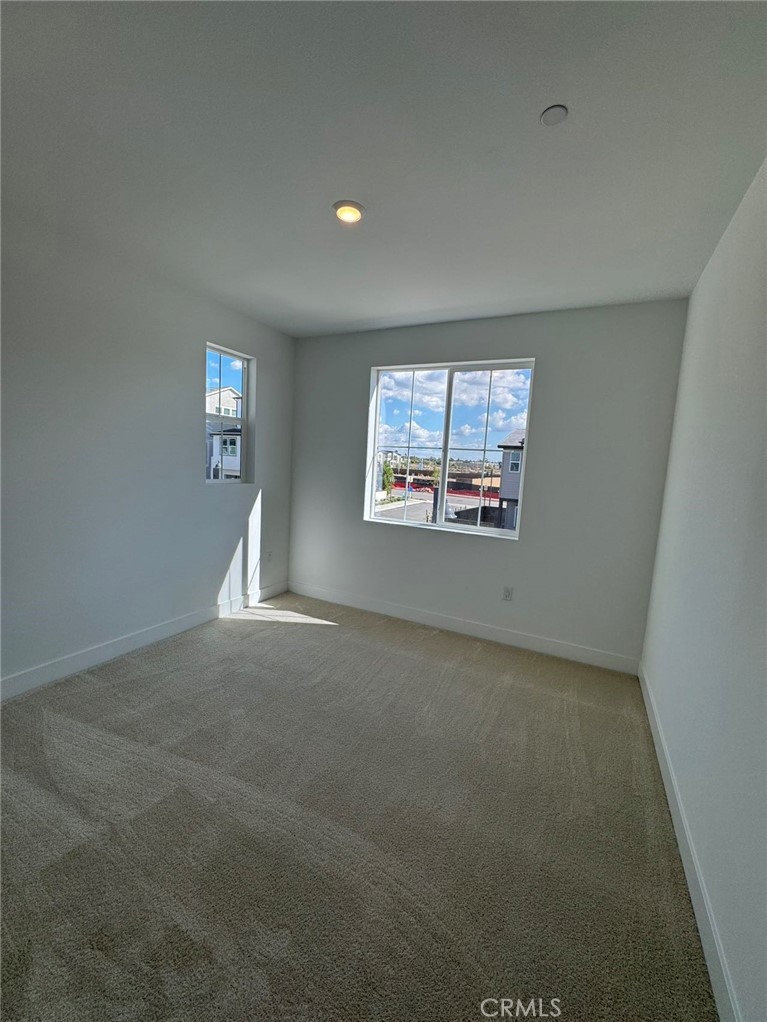 245 Shoveler Property Photo 7