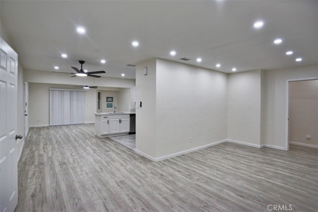 1414 Cedar Property Photo 4