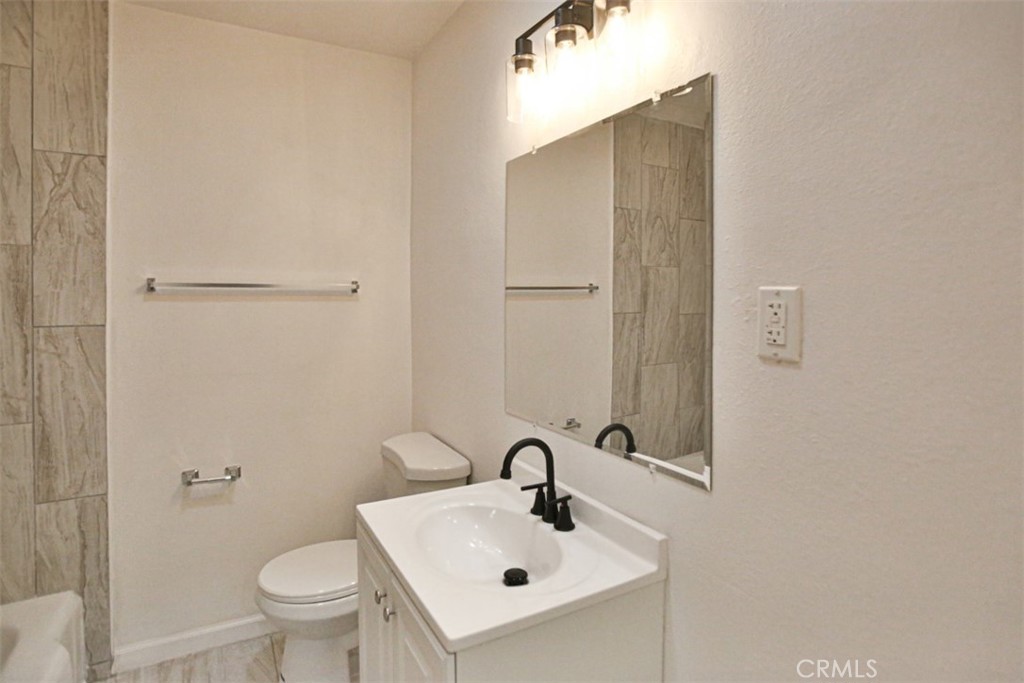 1414 Cedar Property Photo 18