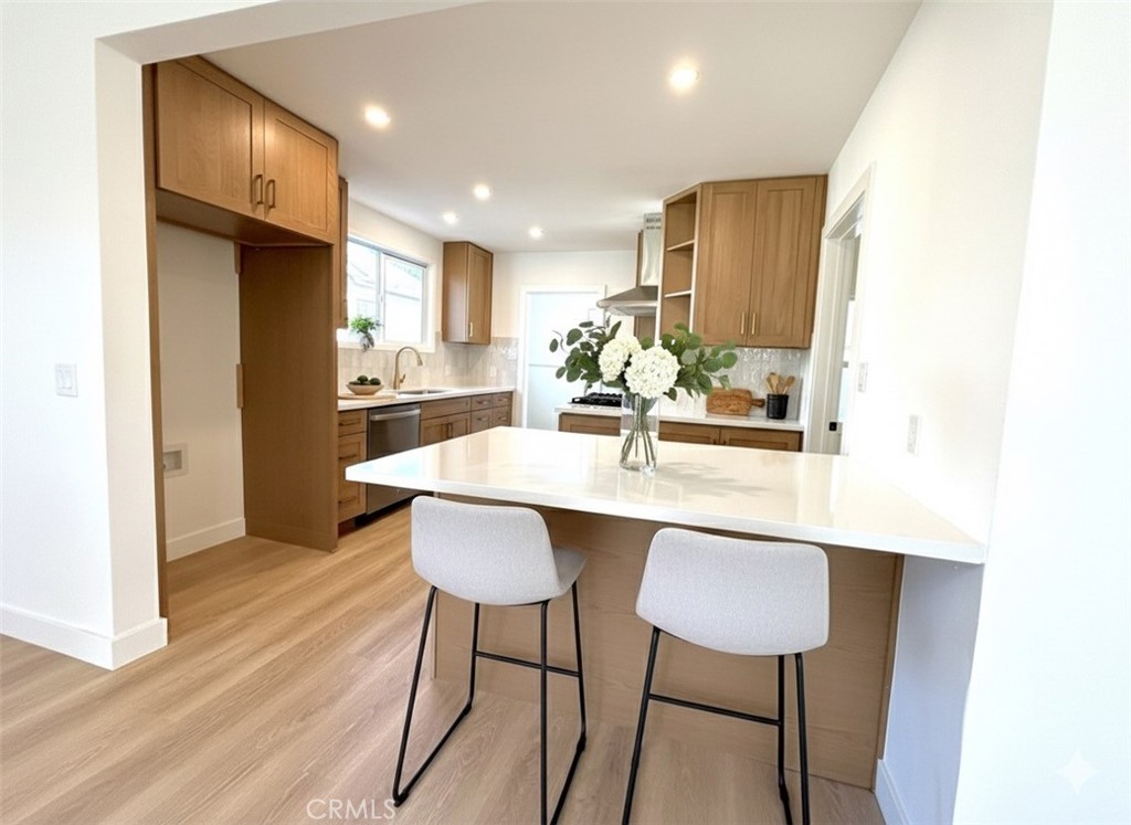 9824 Armley Avenue Property Photo 4