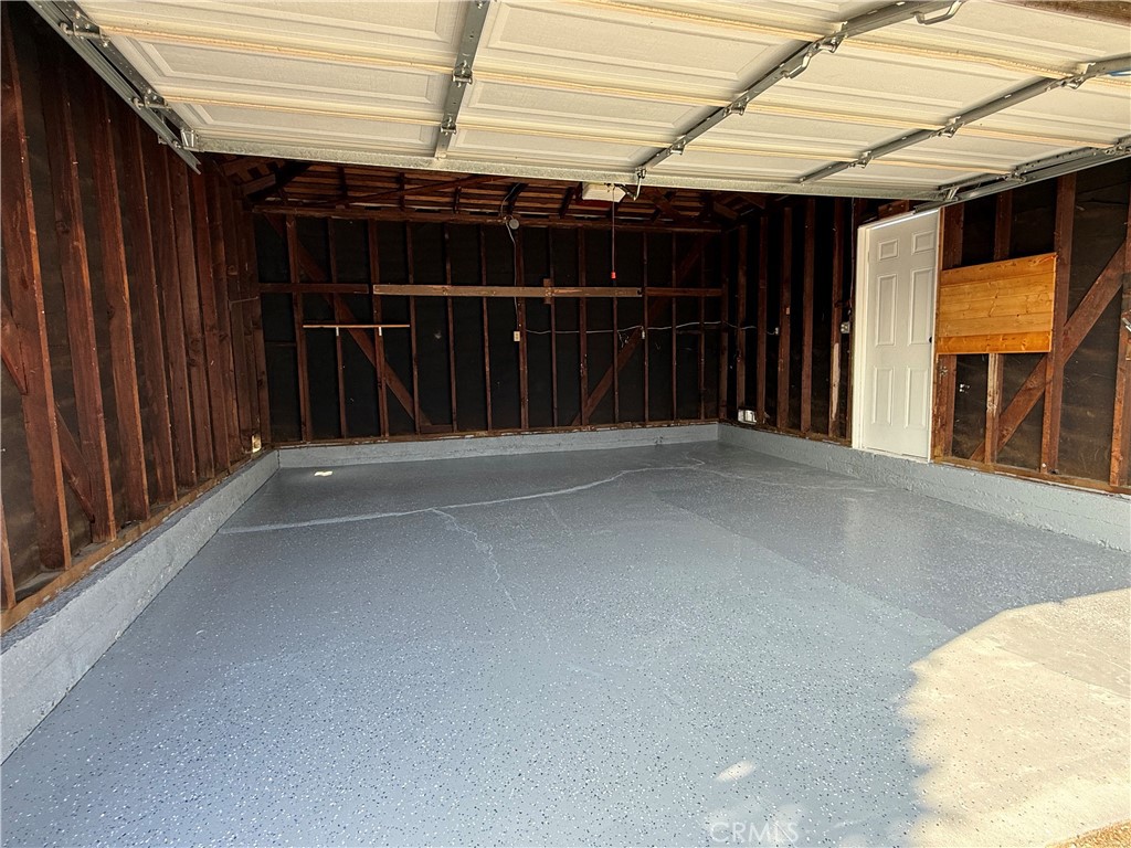 9824 Armley Avenue Property Photo 15