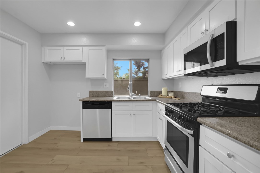 1712 S Mountain Ave E Property Photo 4