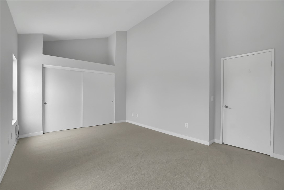 1712 S Mountain Ave E Property Photo 10