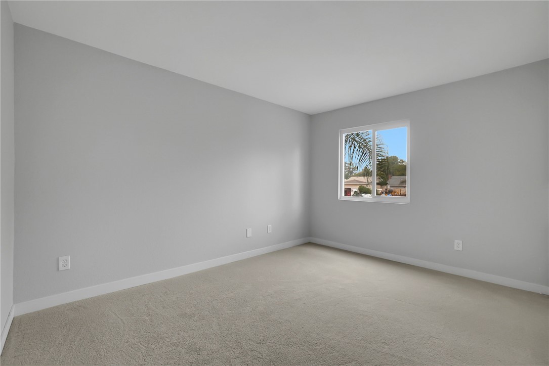 1712 S Mountain Ave E Property Photo 12