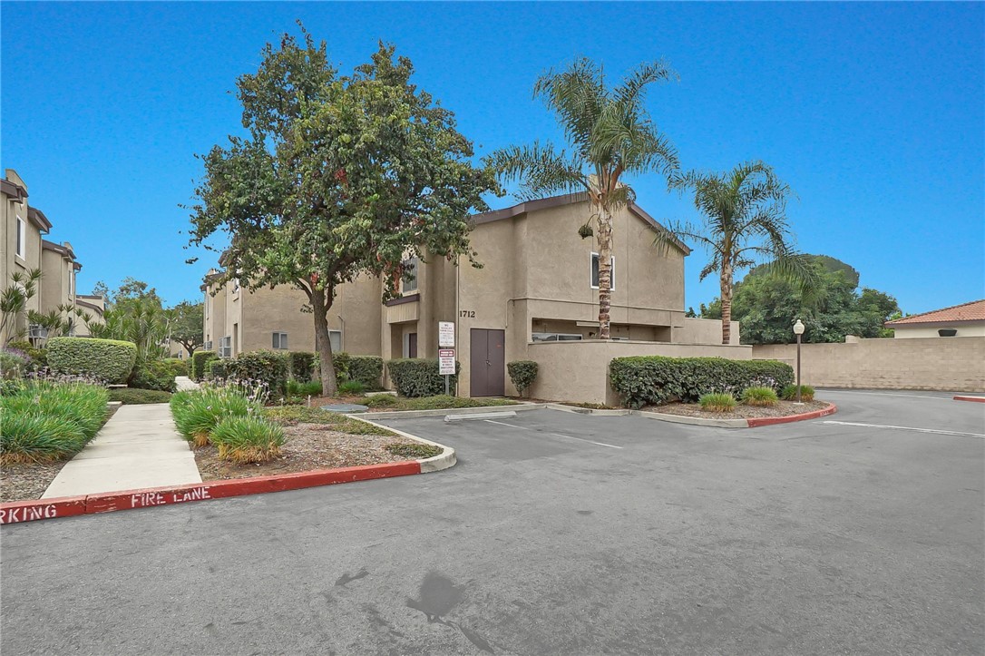 1712 S Mountain Ave E Property Photo 15