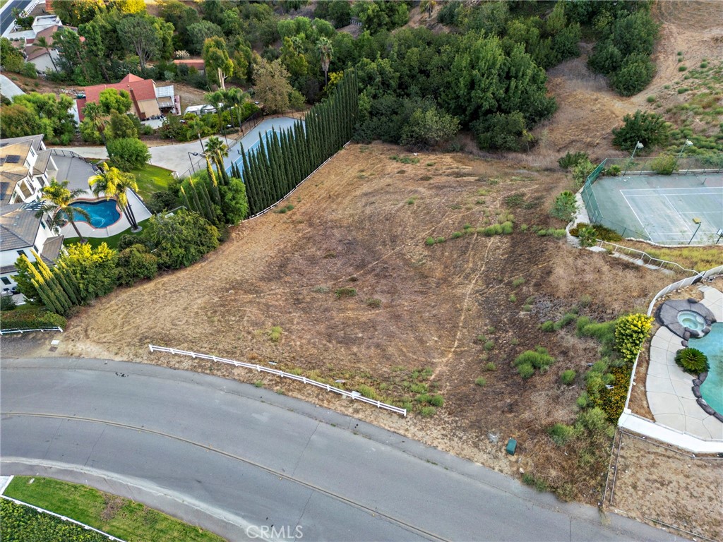 2182 Indian Creek Property Photo 8