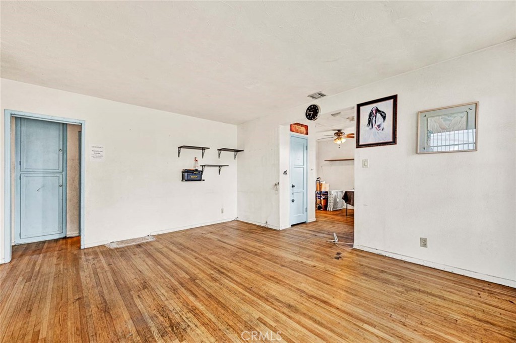 14357 Flomar Property Photo 5