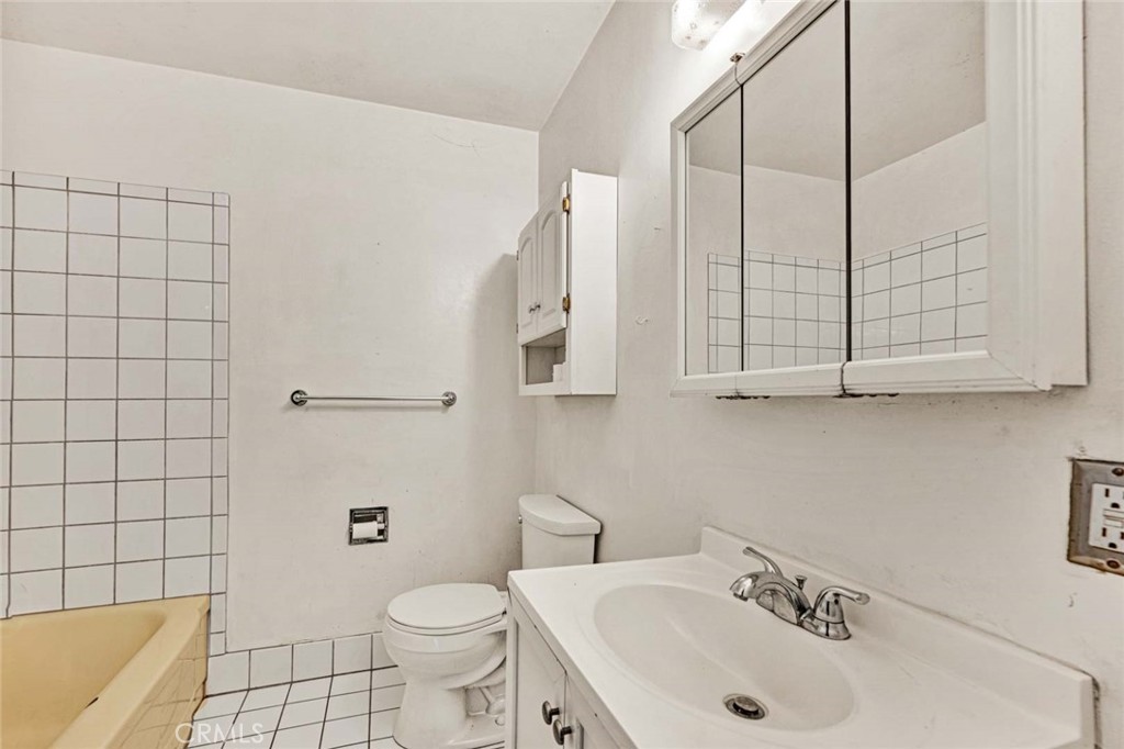 14357 Flomar Property Photo 12