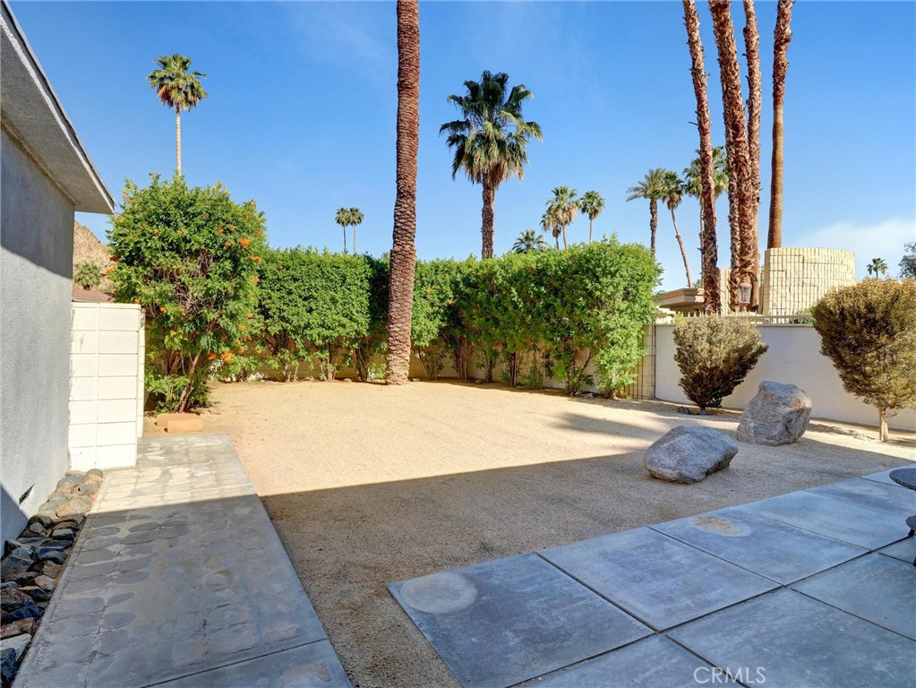 46228 Lou Circle Property Photo 3