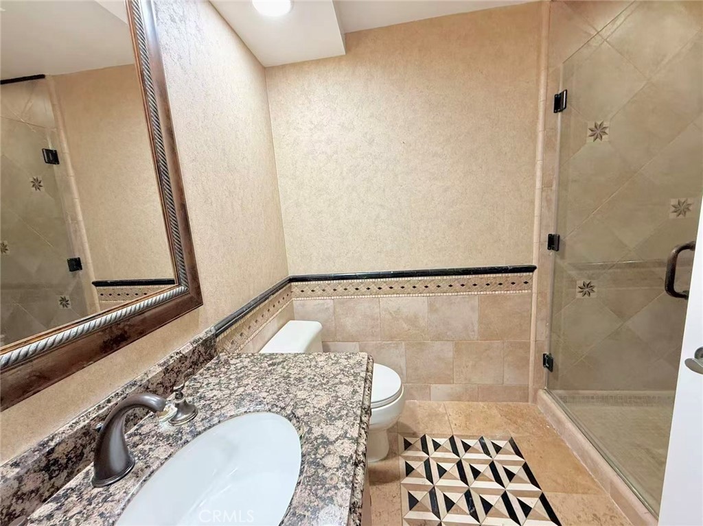 23922 Catbird Court Property Photo 8