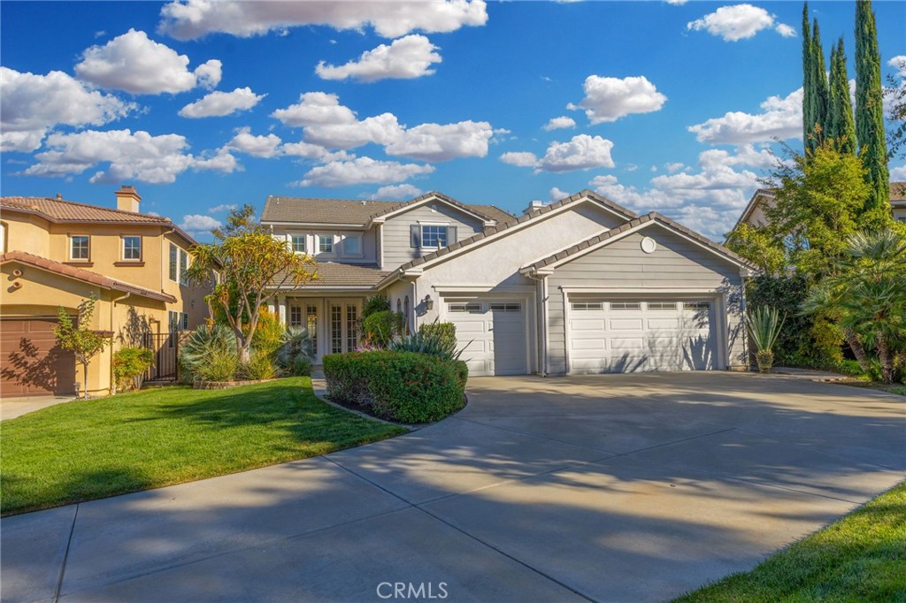 27015 Lemon Grass Property Photo 2