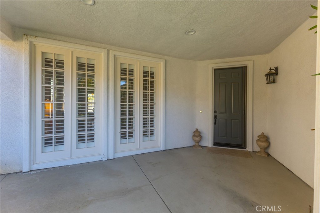 27015 Lemon Grass Property Photo 4