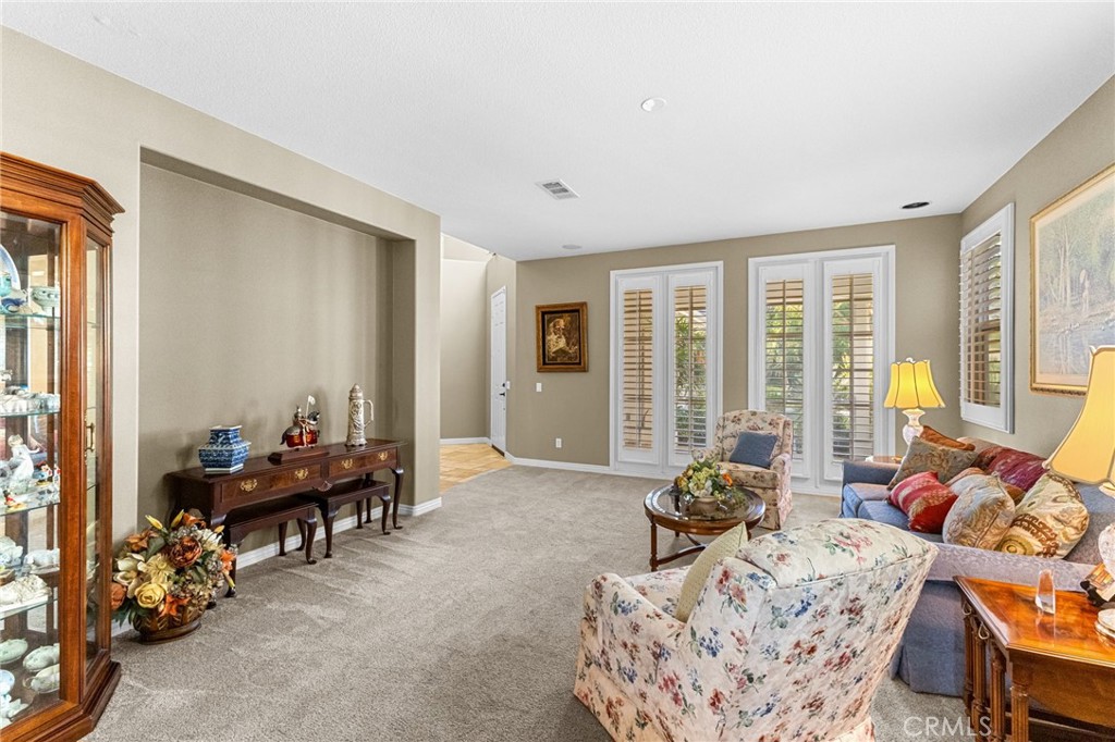 27015 Lemon Grass Property Photo 8