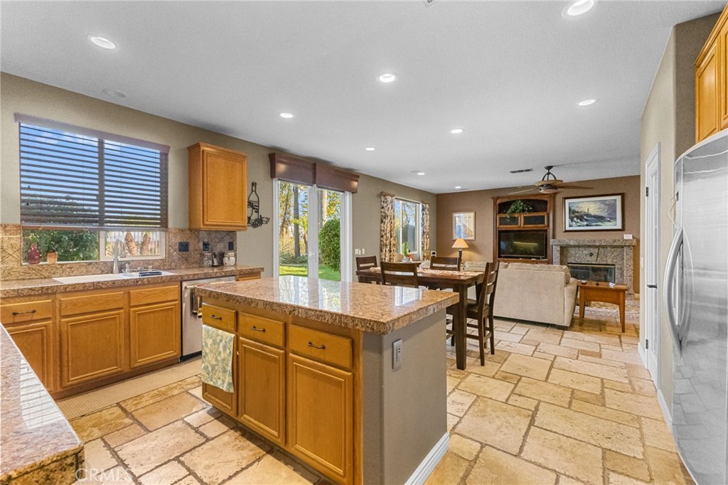 27015 Lemon Grass Property Photo 23