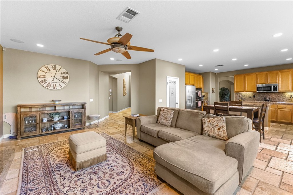 27015 Lemon Grass Property Photo 29