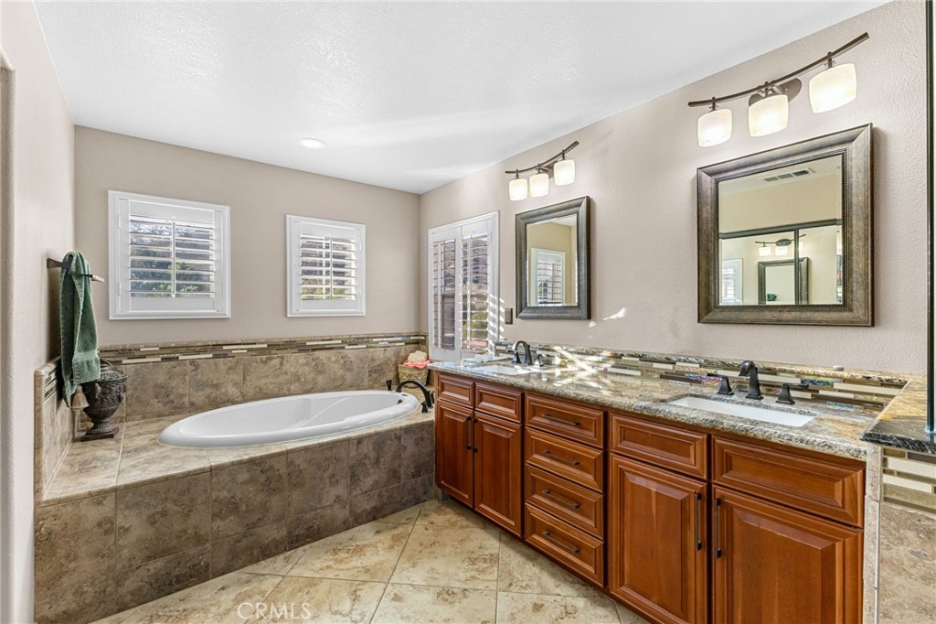 27015 Lemon Grass Property Photo 38