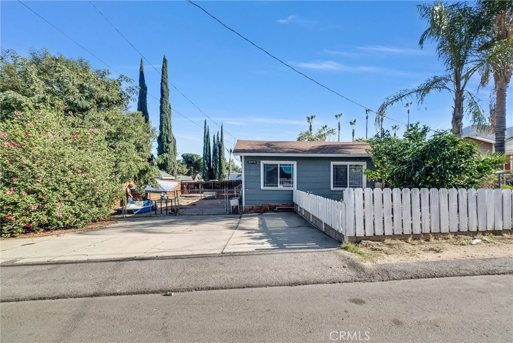 32970 Ethlene Property Photo 2