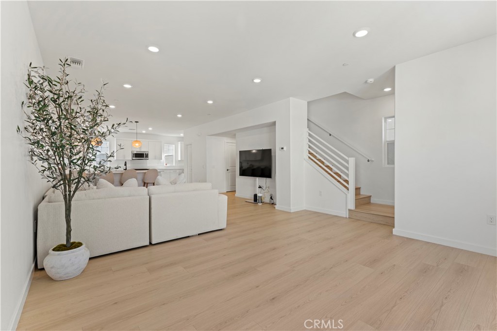 2533 Projection St Property Photo 12