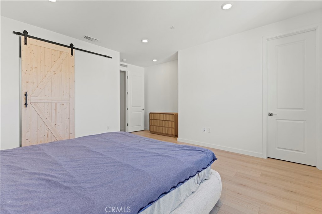 2533 Projection St Property Photo 17