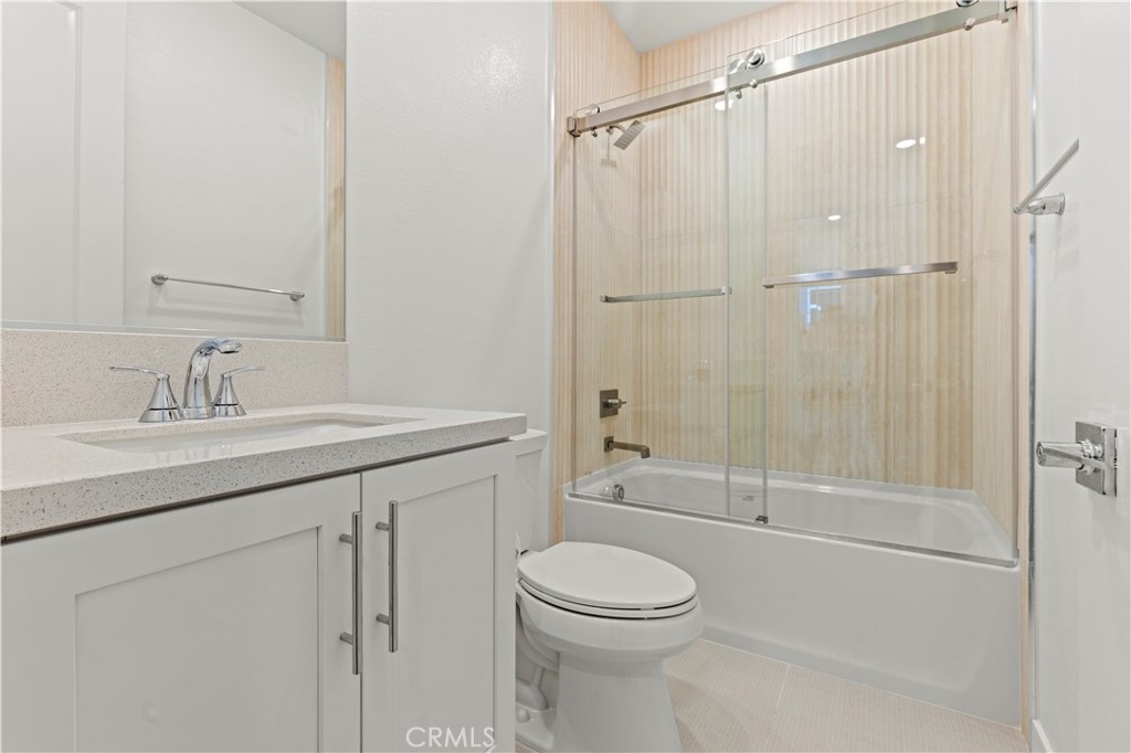 2533 Projection St Property Photo 22