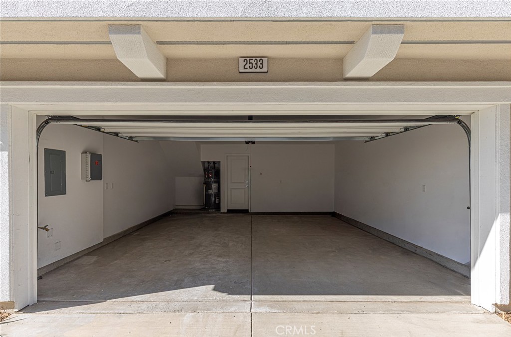 2533 Projection St Property Photo 25