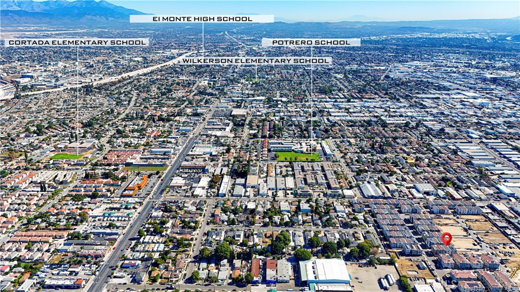 2533 Projection St Property Photo 33