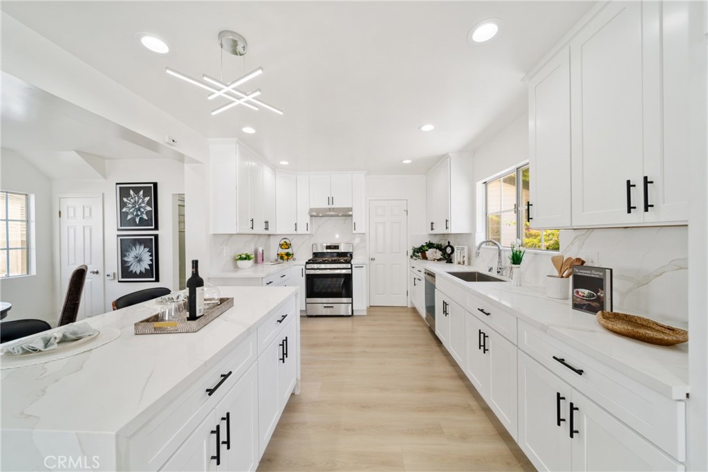 347 Stedman Place Property Photo 5