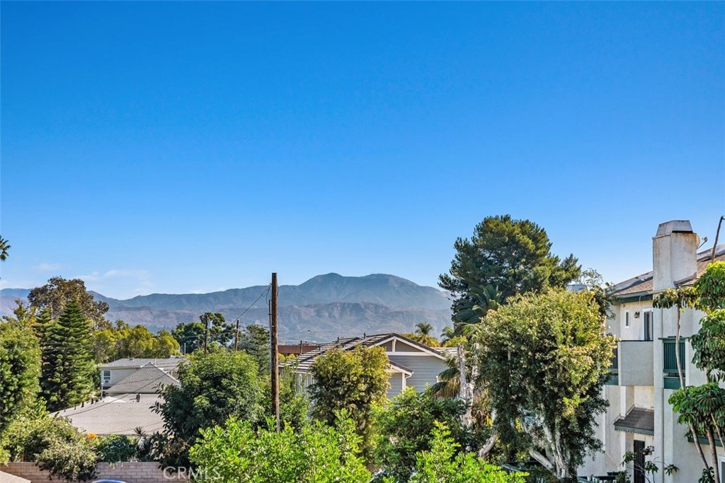 428 W 1st Street Property Photo 20