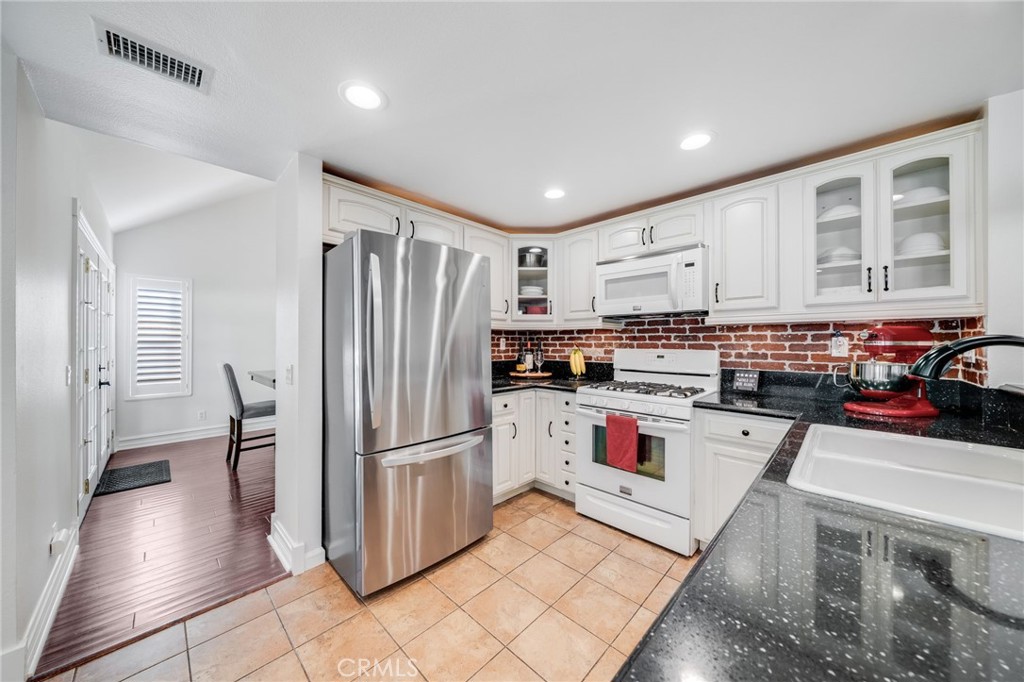 28291 Shore Property Photo 15